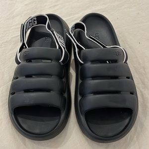 UGG slides with removable strap